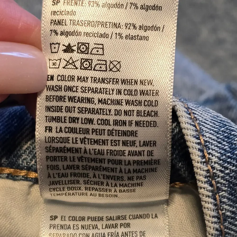 American Eagle High Rise Baggy Straight Jeans Womens 8 Reg Blue Thrashed Ripped